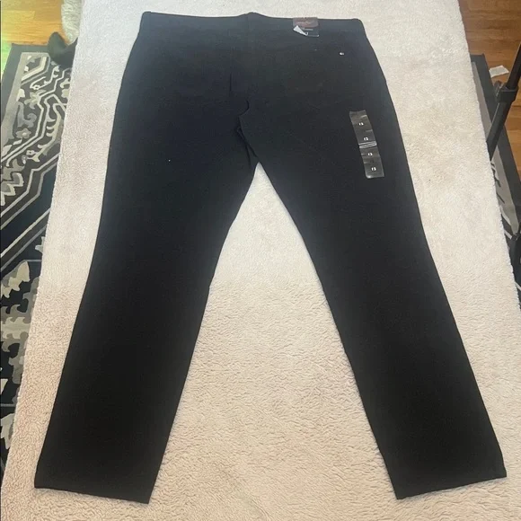 NWT Tommy Hilfiger Black Straight leg pants sz 12 - Picture 7 of 9
